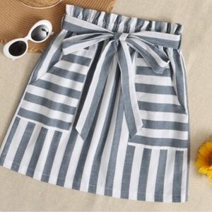 NWOT SHEIN Striped Paper Bag Waist Belted Skirt